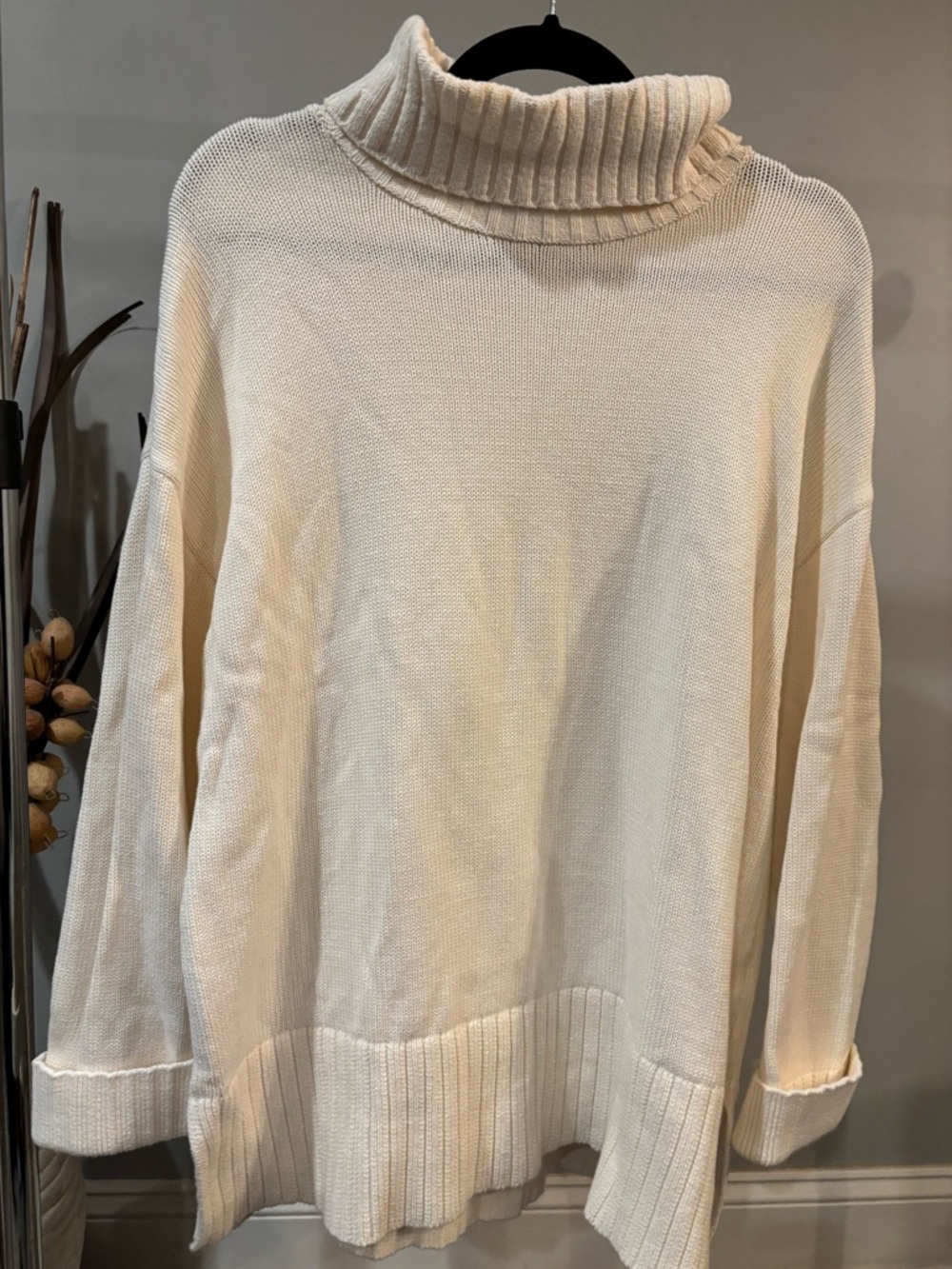 Old Navy Cream Knit high neck Sweater women’s size large